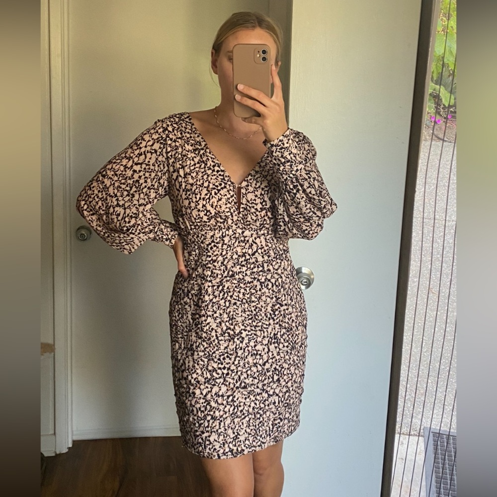 Women's dress size 6